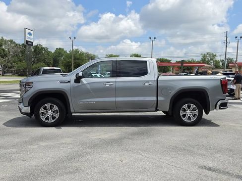 Used 2025 GMC Sierra 1500 SLT AWD/4WD image 2