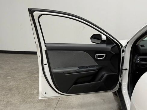 Used 2025 Kia K4 EX FWD image 13