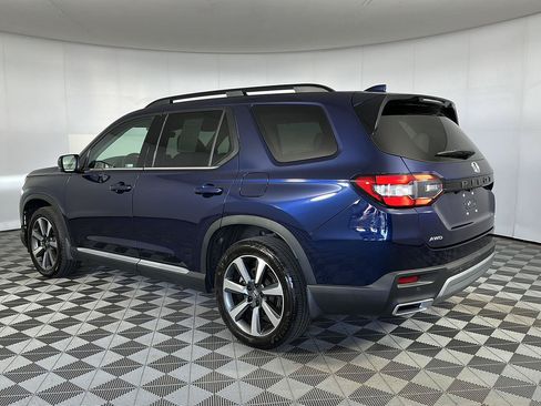 Used 2023 Honda Pilot Elite image 23