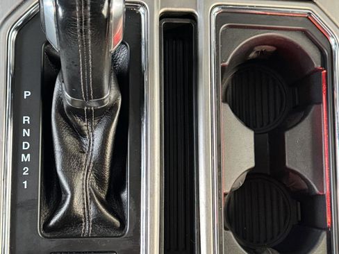 Used 2015 Ford F150 Platinum w/ Equipment Group 701A Luxury image 33