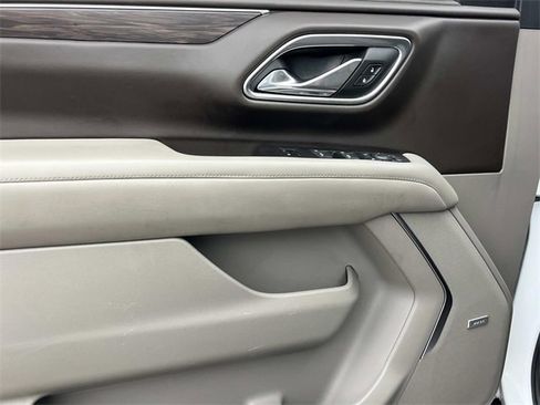 Used 2021 Chevrolet Tahoe Z71 w/ Z71 Off-Road Package image 28