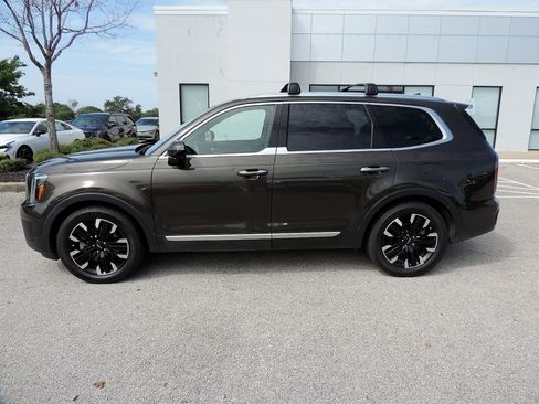 Used 2023 Kia Telluride SX Prestige AWD/4WD image 8