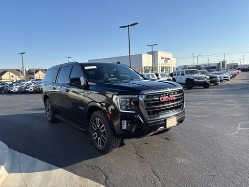Used 2021 GMC Yukon XL AT4 w/ Rear Media and Nav Package image 4