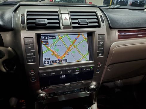 Used 2015 Lexus GX 460 w/ Premium Package image 31