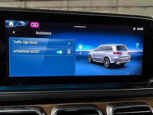 New 2026 Mercedes-Benz GLS 580 4MATIC image 36