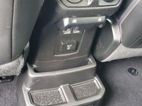 Used 2021 Jeep Wrangler Unlimited Sahara AWD/4WD image 11