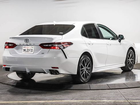 Certified 2024 Toyota Camry SE FWD image 4