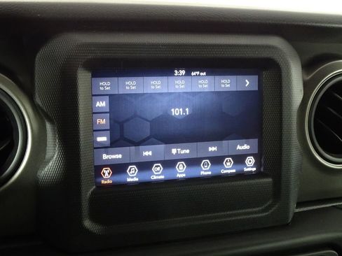 Used 2022 Jeep Wrangler Unlimited Sport image 30