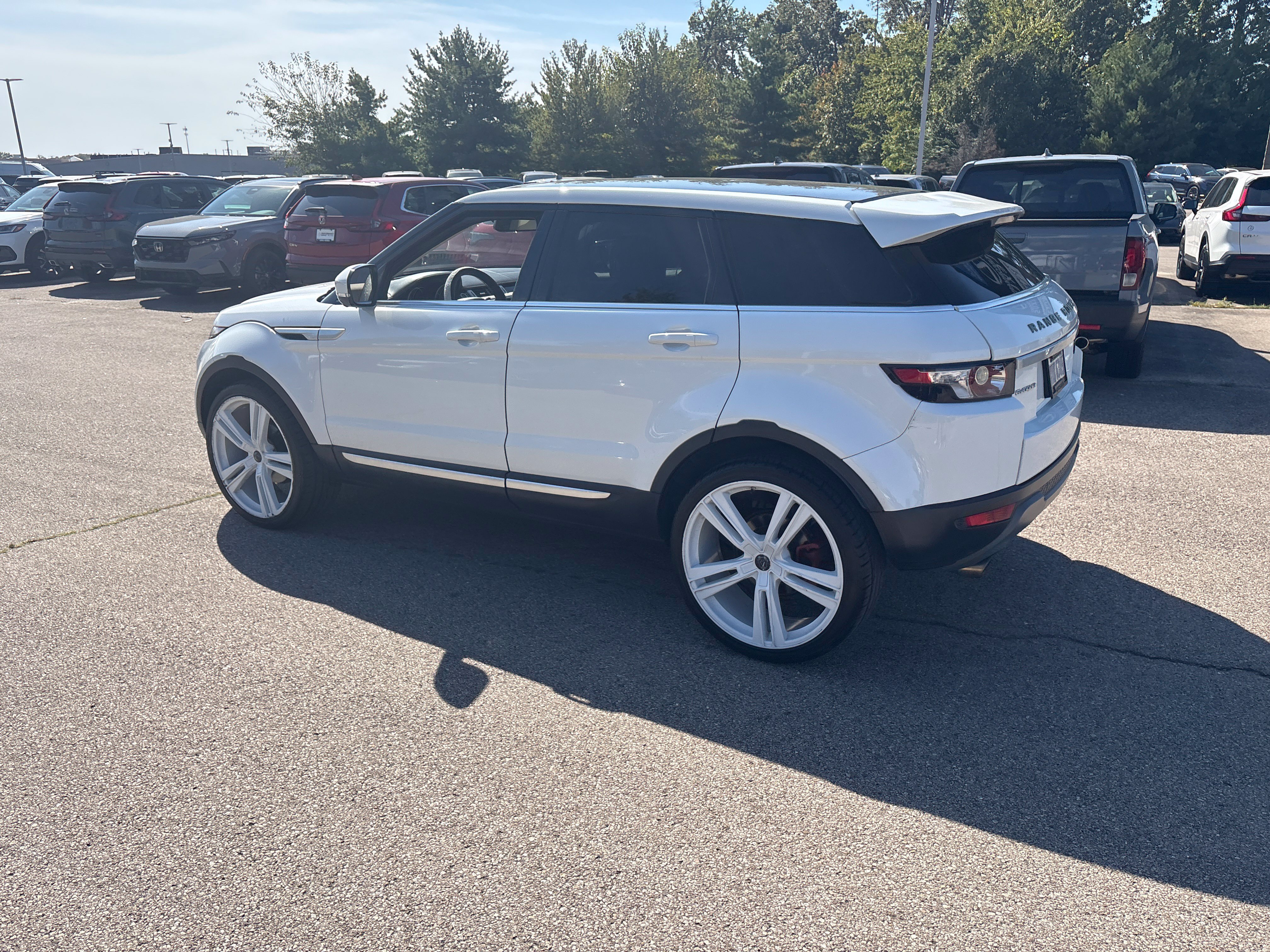 Used 2012 Land Rover Range Rover Evoque Prestige w/ Prestige Premium Pkg AWD/4WD image 11