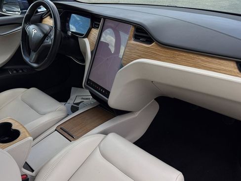 Used 2020 Tesla Model S Long Range AWD/4WD image 42