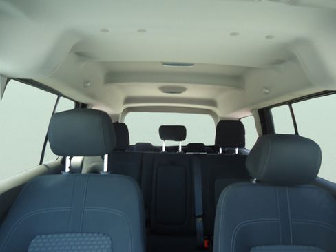 Used 2021 Ford Transit Connect XLT FWD image 25
