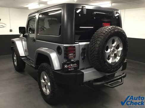 Used 2014 Jeep Wrangler Sahara w/ Dual Top Group AWD/4WD image 7