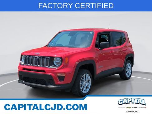 Certified 2023 Jeep Renegade Latitude AWD/4WD image 1