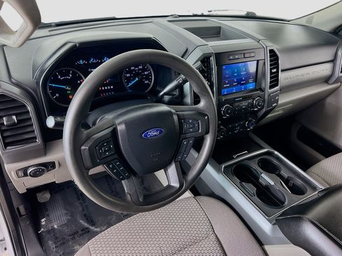 Used 2021 Ford F250 XLT w/ FX4 Off-Road Package image 9