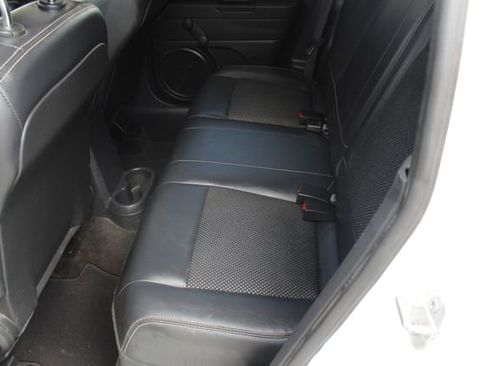 Used 2016 Jeep Patriot Sport image 15