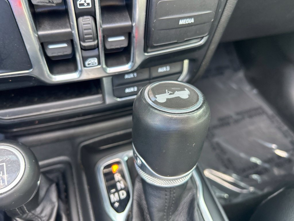 Used 2021 Jeep Wrangler Unlimited Sahara AWD/4WD image 15