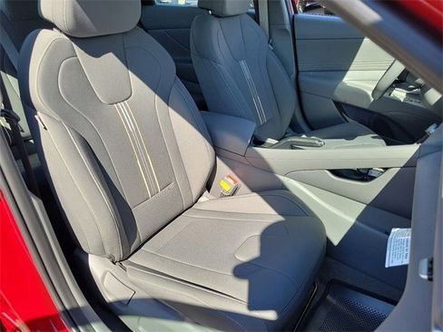 New 2025 Hyundai Elantra Sport image 14