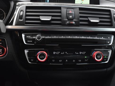 Used 2018 BMW 430i Convertible image 40