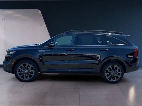 Certified 2023 Kia Sorento X-Line EX AWD/4WD image 2