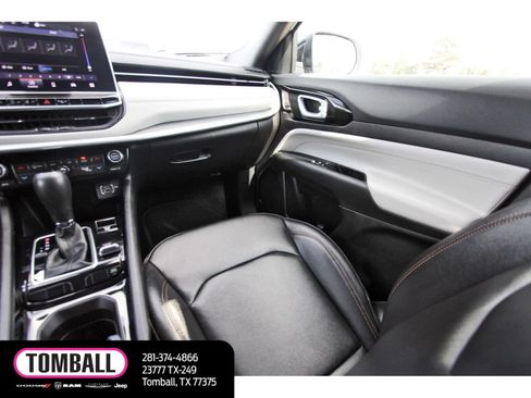 Used 2024 Jeep Compass Limited AWD/4WD image 11