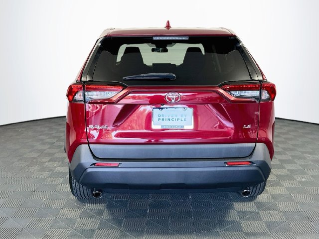 Certified 2024 Toyota RAV4 LE FWD image 8