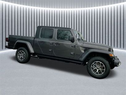 New 2026 Jeep Gladiator Sport