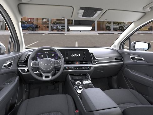 Used 2025 Kia Sportage LX image 14