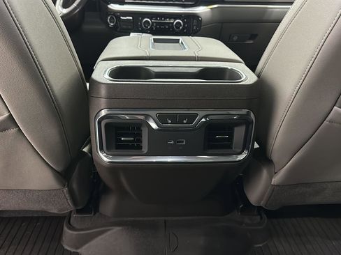 Used 2022 Chevrolet Silverado 1500 LTZ w/ LTZ Premium Package image 21