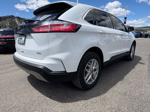 Used 2024 Ford Edge SEL image 9