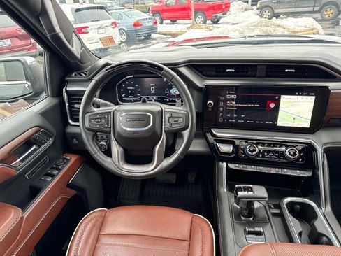 Used 2024 GMC Sierra 1500 Denali Ultimate image 18