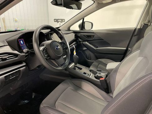 Used 2025 Subaru Crosstrek 2.0i Premium image 3