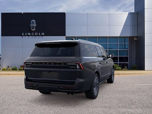 New 2026 Lincoln Navigator L Reserve AWD/4WD image 8