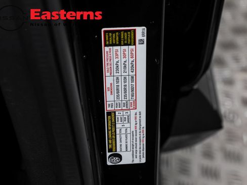Used 2022 Nissan Rogue SV AWD/4WD image 29
