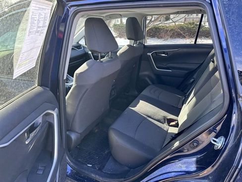 Used 2021 Toyota RAV4 XLE image 11