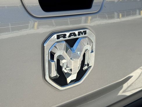 Used 2021 RAM 1500 Laramie AWD/4WD image 14