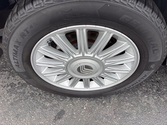Used 2010 Mercury Grand Marquis LS RWD image 24