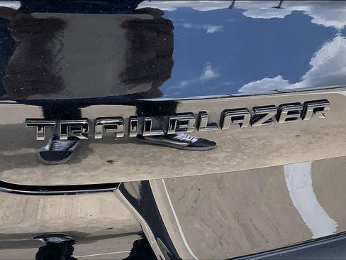 Used 2022 Chevrolet TrailBlazer RS FWD image 10