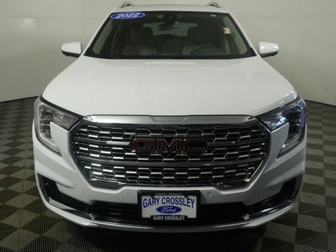 Used 2022 GMC Terrain Denali w/ Denali Premium Package AWD/4WD image 8