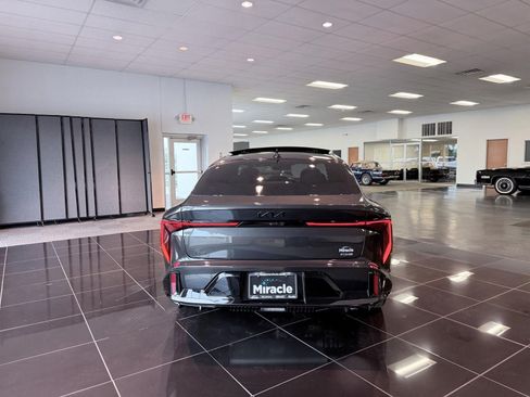 Used 2025 Kia K4 GT-Line w/ GT-Line Premium Package FWD image 13