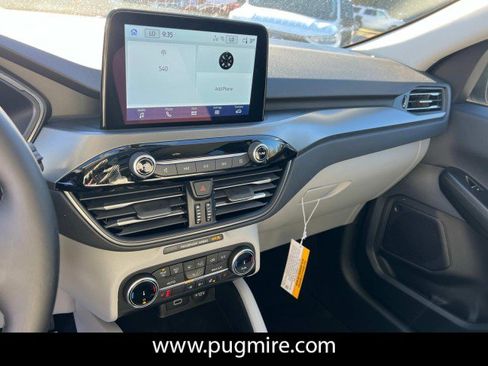 New 2025 Ford Escape Active w/ Cold Weather Package FWD image 20