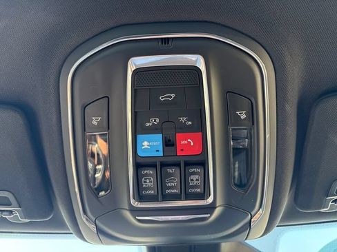 Used 2025 Jeep Grand Cherokee L Summit w/ Advanced Protech Group IV AWD/4WD image 14
