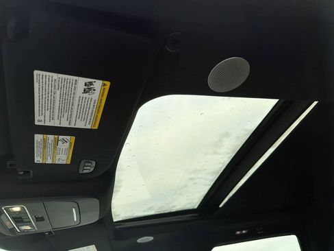 Used 2023 Ford F150 Lariat w/ Equipment Group 502A High image 20