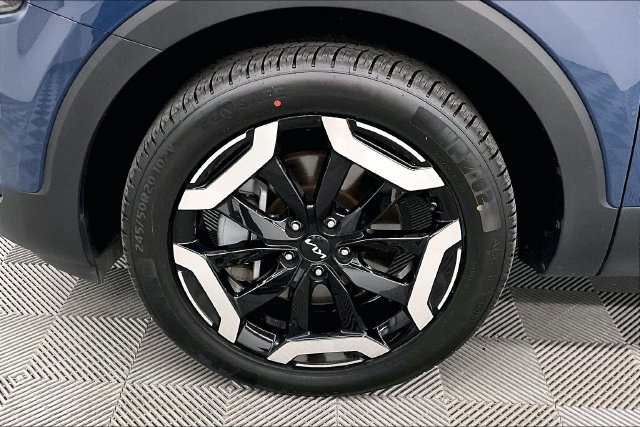 Used 2025 Kia Telluride S FWD image 10