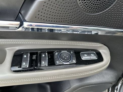 Used 2024 Lincoln Corsair Reserve w/ Equipment Group 201A AWD/4WD image 17