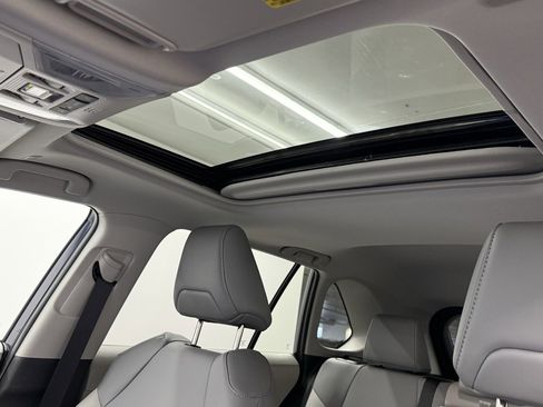Used 2025 Toyota RAV4 XLE Premium image 21
