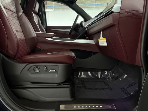 New 2026 Cadillac Escalade ESV Luxury w/ Touring Package image 58