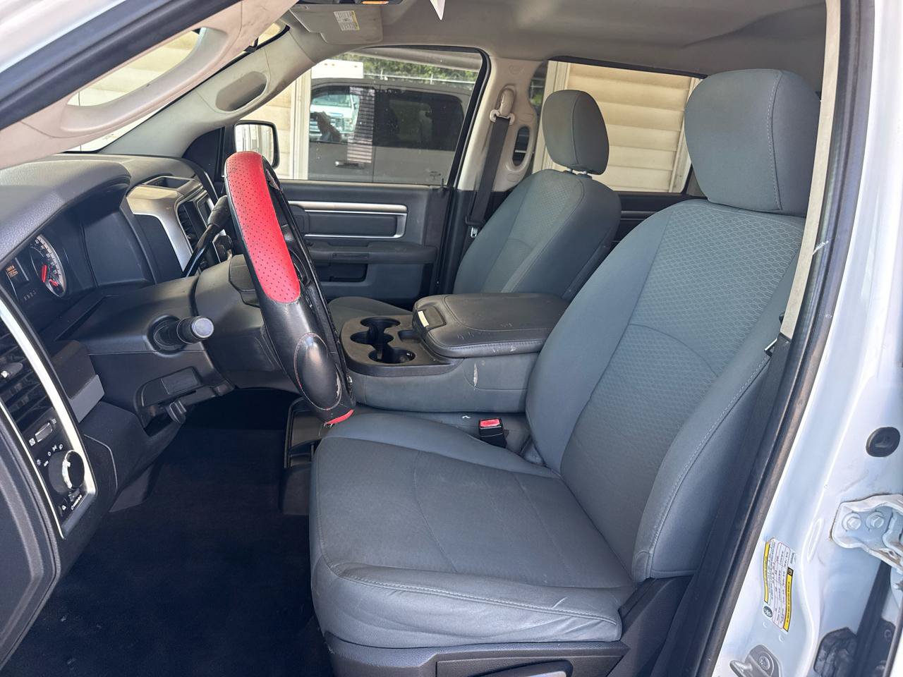 Used 2016 RAM 2500 SLT AWD/4WD image 6