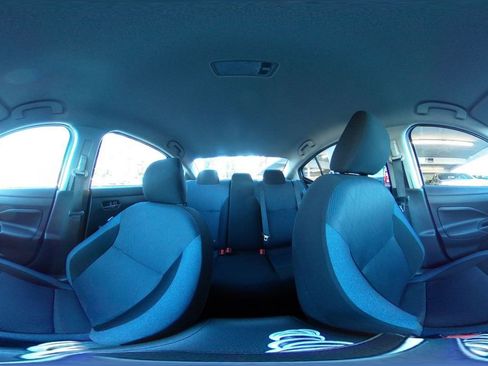 Used 2025 Nissan Versa SV image 42