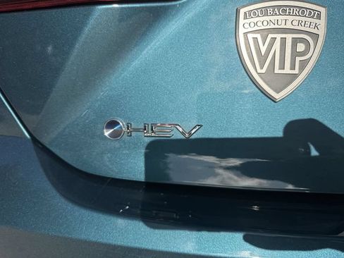Used 2025 Toyota Camry SE FWD image 40