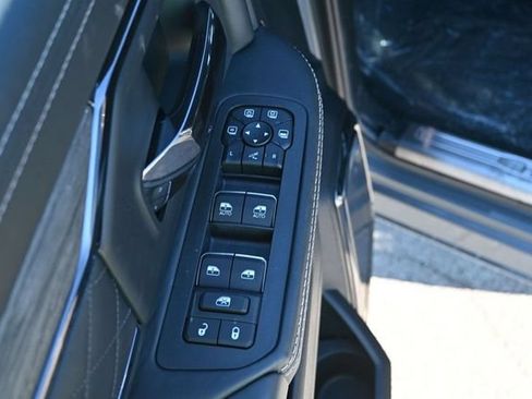 New 2027 RAM 2500 Limited AWD/4WD image 18